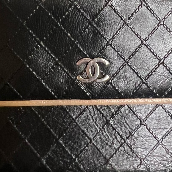 CHANEL Wallet Quilted
CC Logo Black Cream Long Fold Purse / Wallet - Picture 8 of 8